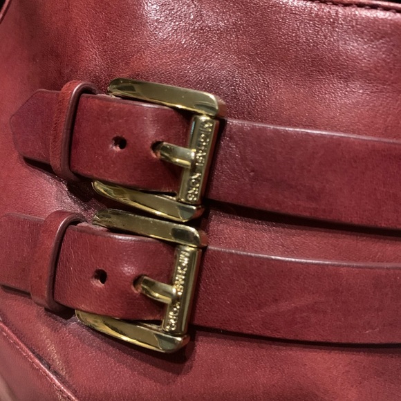 Heeled booties - Picture 2 of 10